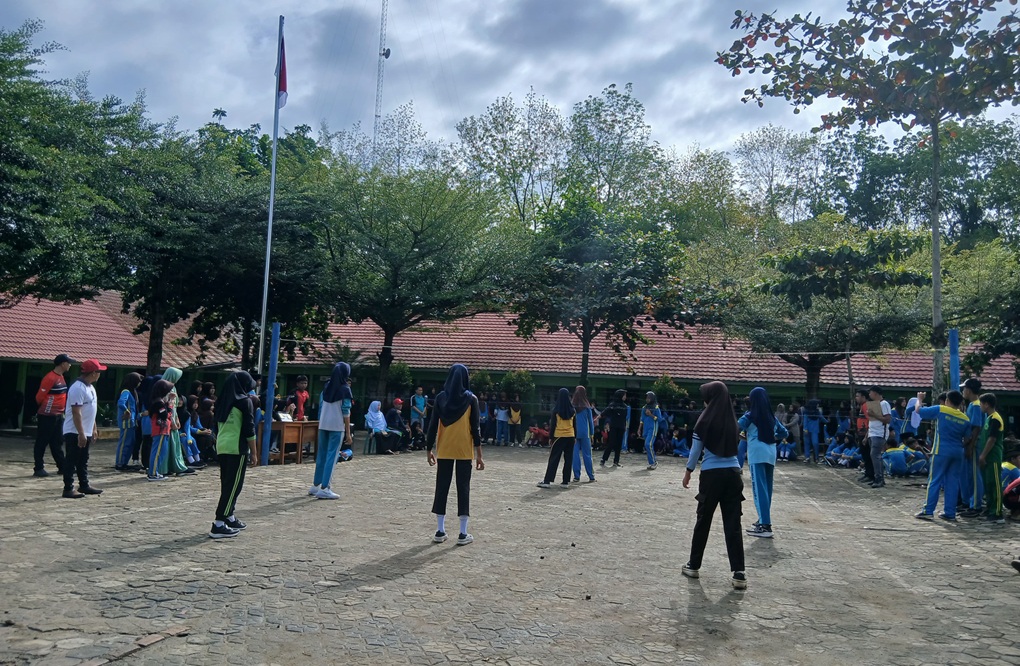 Final Futsal dan Voli Putri Meriahkan Classmeeting HUT ke-80 RI di MTsN 1 Way Kanan