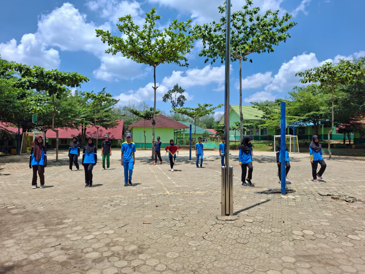 Paskibra MTsN 1 Way Kanan Gelar Latihan Jelang Upacara Bendera 8 September