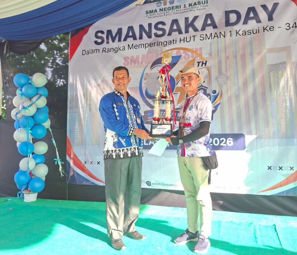 MTsN 1 Way Kanan Raih Juara Umum SMANSAKA DAY 2026, Dominasi Berbagai Cabang Lomba di HUT SMAN 1 Kasui